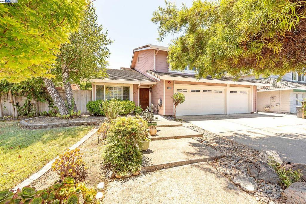Property Photo:  32760 Orick St  CA 94587 