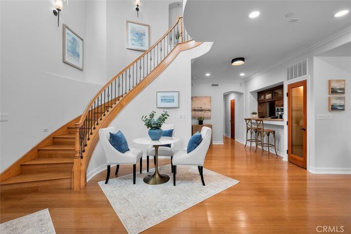 Property Photo: 708 Elvira Avenue A CA 90277