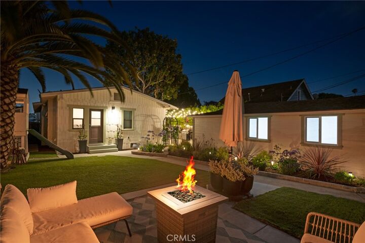 Property Photo:  2103 Arlington Avenue  CA 90501 