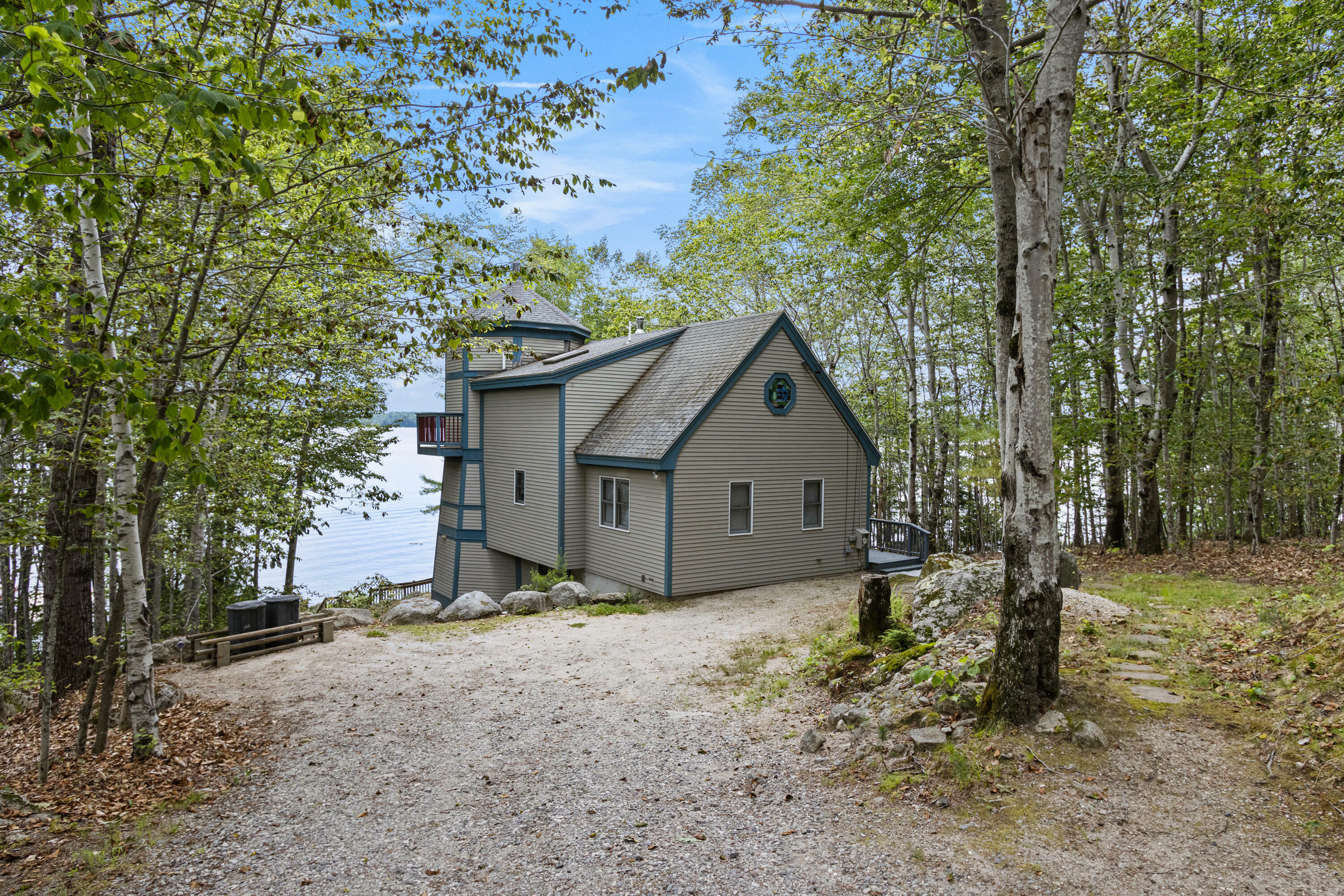 Property Photo:  86 Ridge Road  ME 04071 
