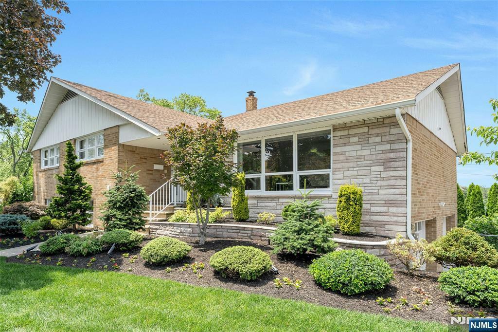 378 Forest Drive  Englewood Cliffs NJ 07632 photo