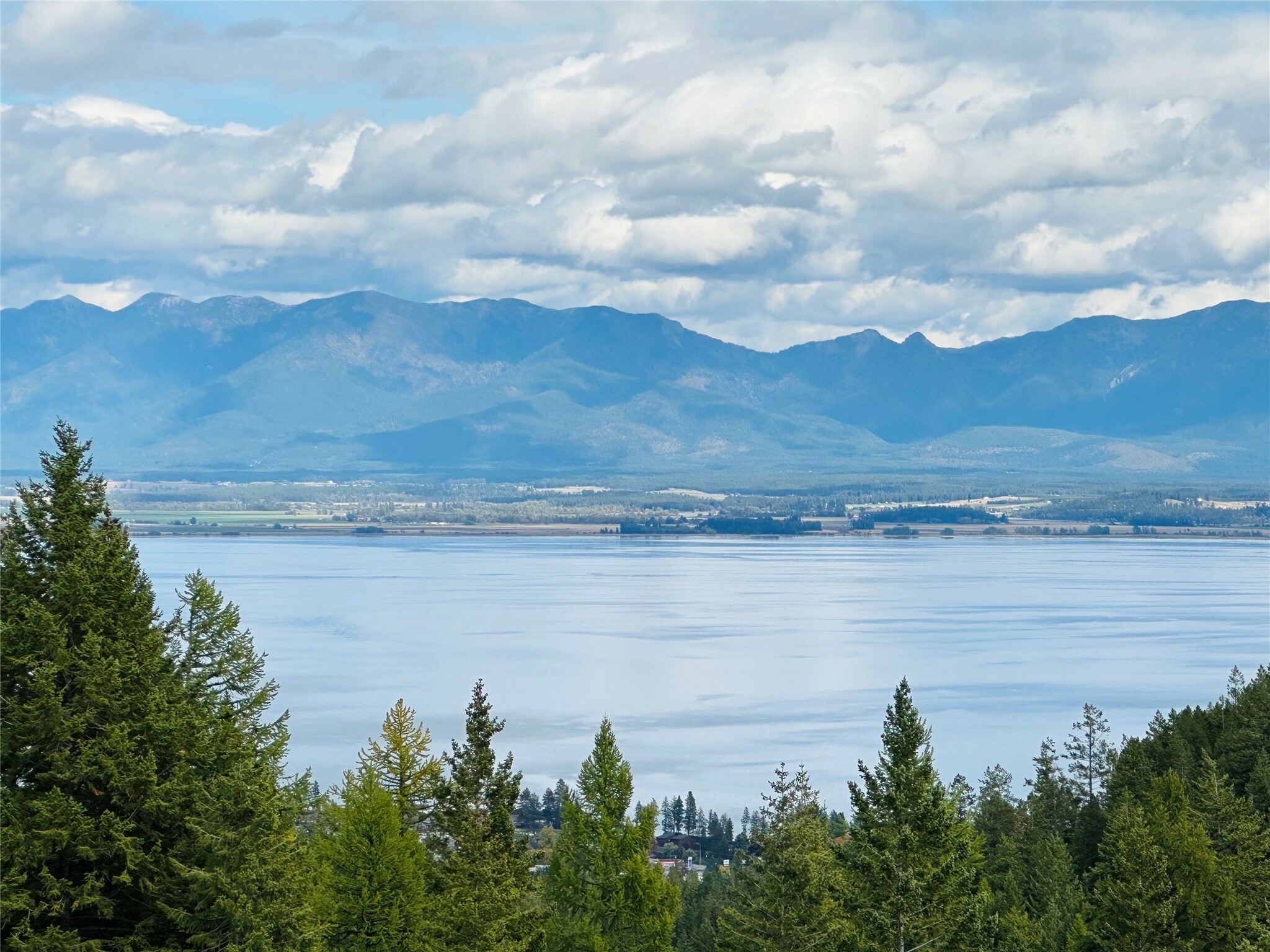 Property Photo: 1085 Alpenglow Drive MT 59922