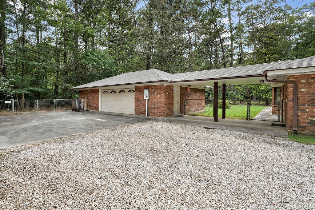 Property Photo: 9 Elizabeth Drive LA 70435