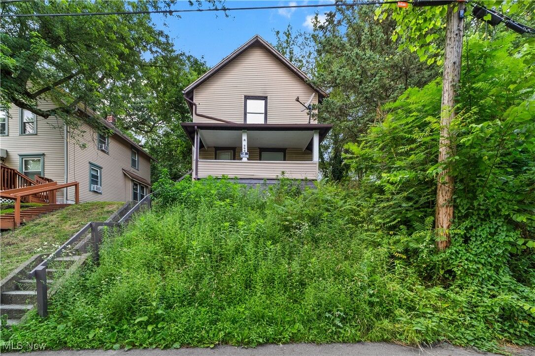 Property Photo: 677 Sharon Street OH 44314