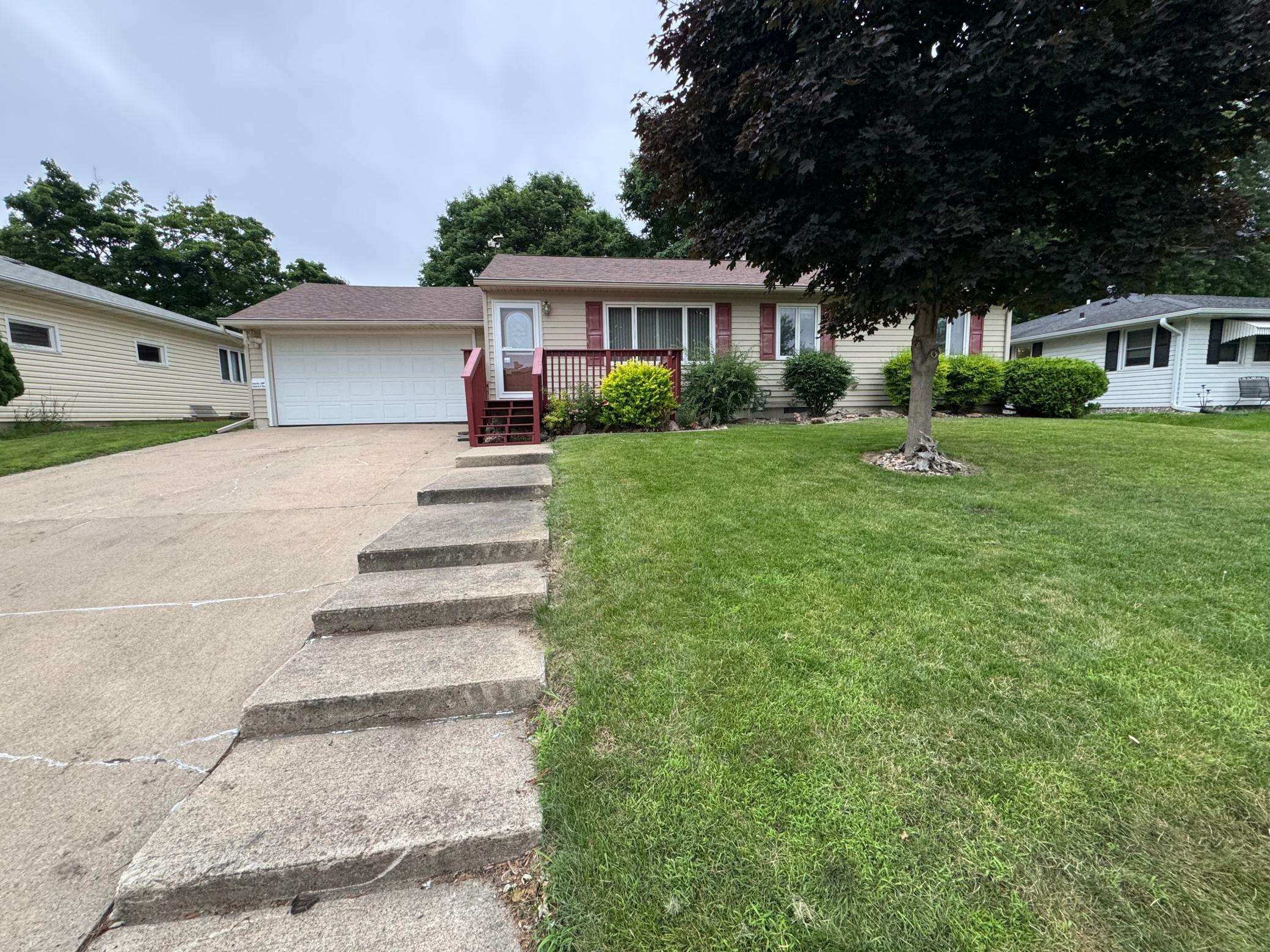 Property Photo: 1204 Garflield Avenue MN 56007