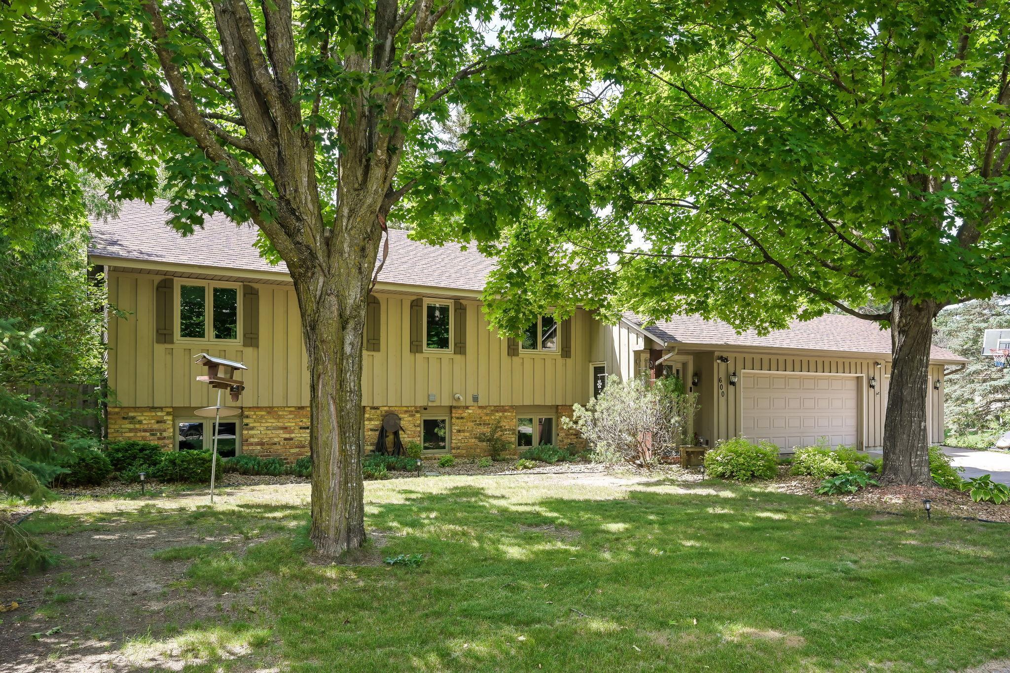Property Photo: 600 Northland Avenue MN 55082