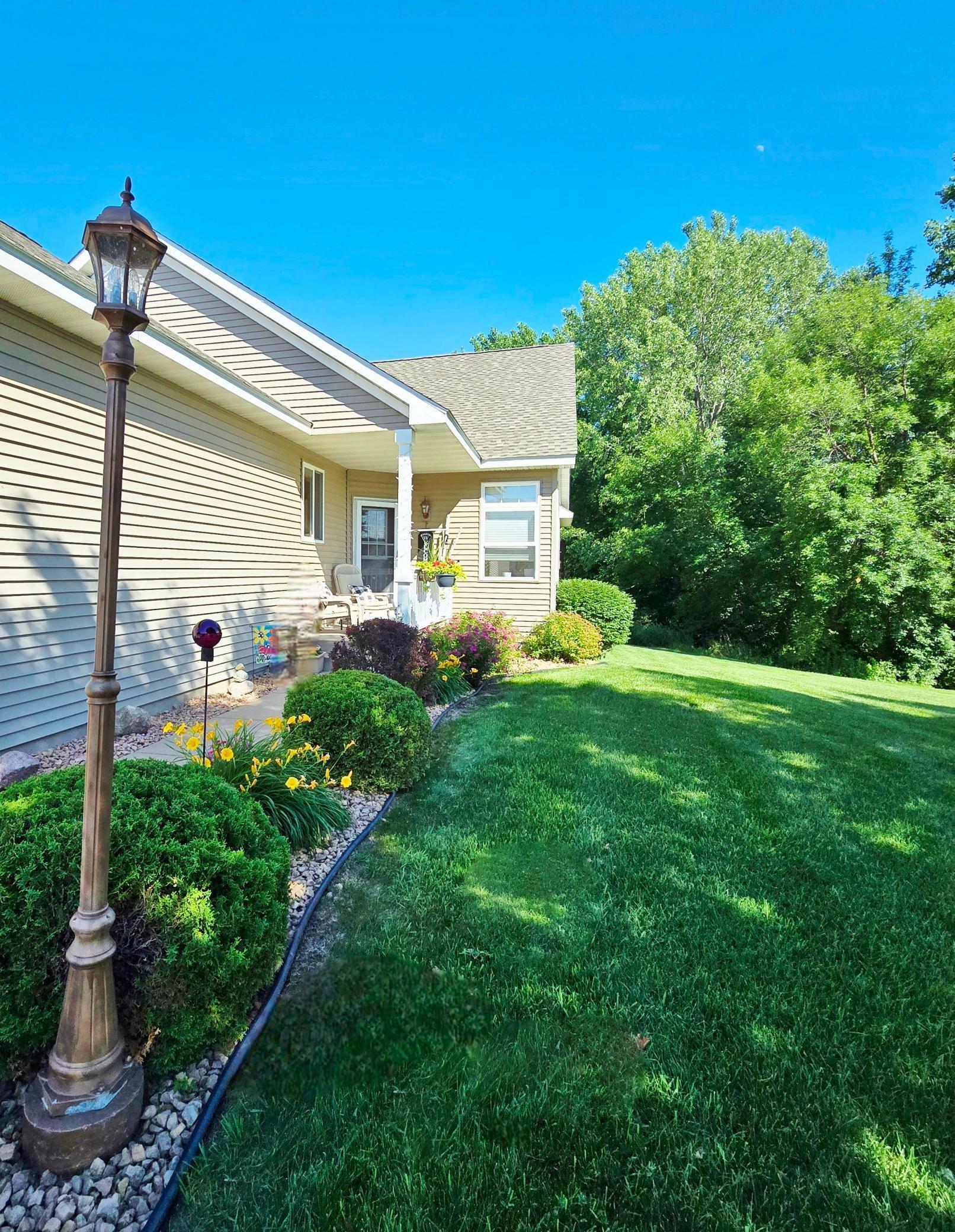 Property Photo:  3829 Meadowview Way  MN 55375 