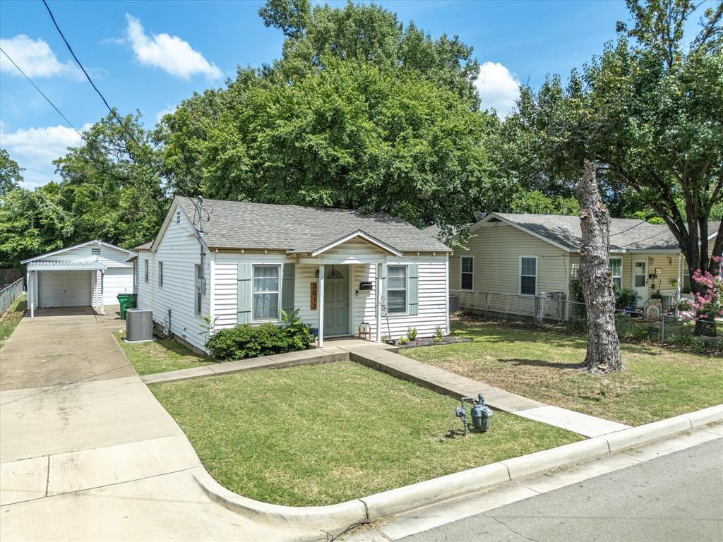 Property Photo:  3012 Gene Lane  TX 76117 