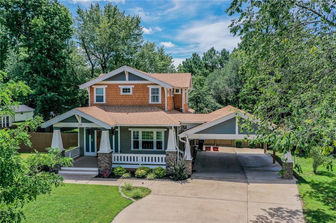 Property Photo: 214 Lake Francis Drive AR 72761