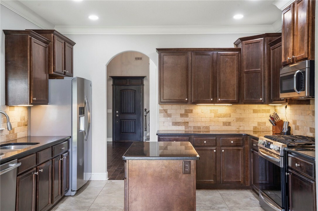 Property Photo: 3915 Baltic Street AR 72762