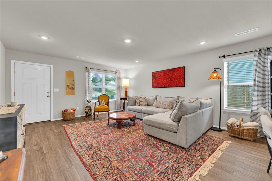 Property Photo: 3461 Red Tail Way AR 72730