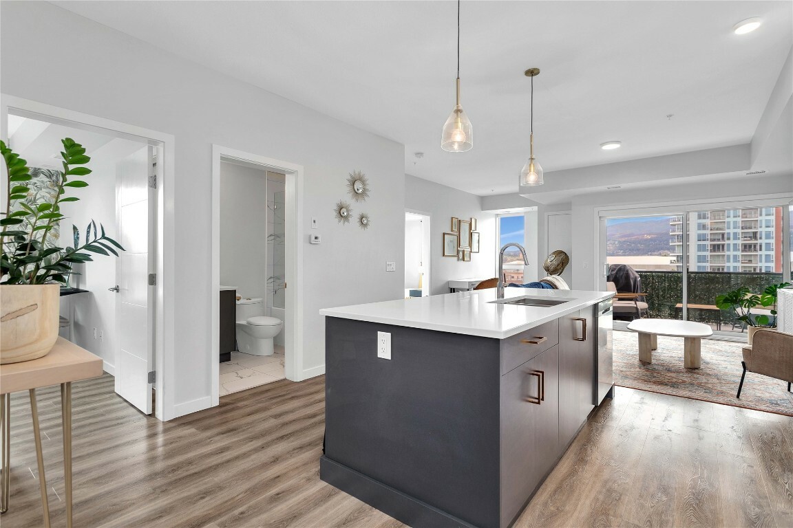 Photo de la propriété:  1215 St Paul Street 508  BC V1Y 2C7 