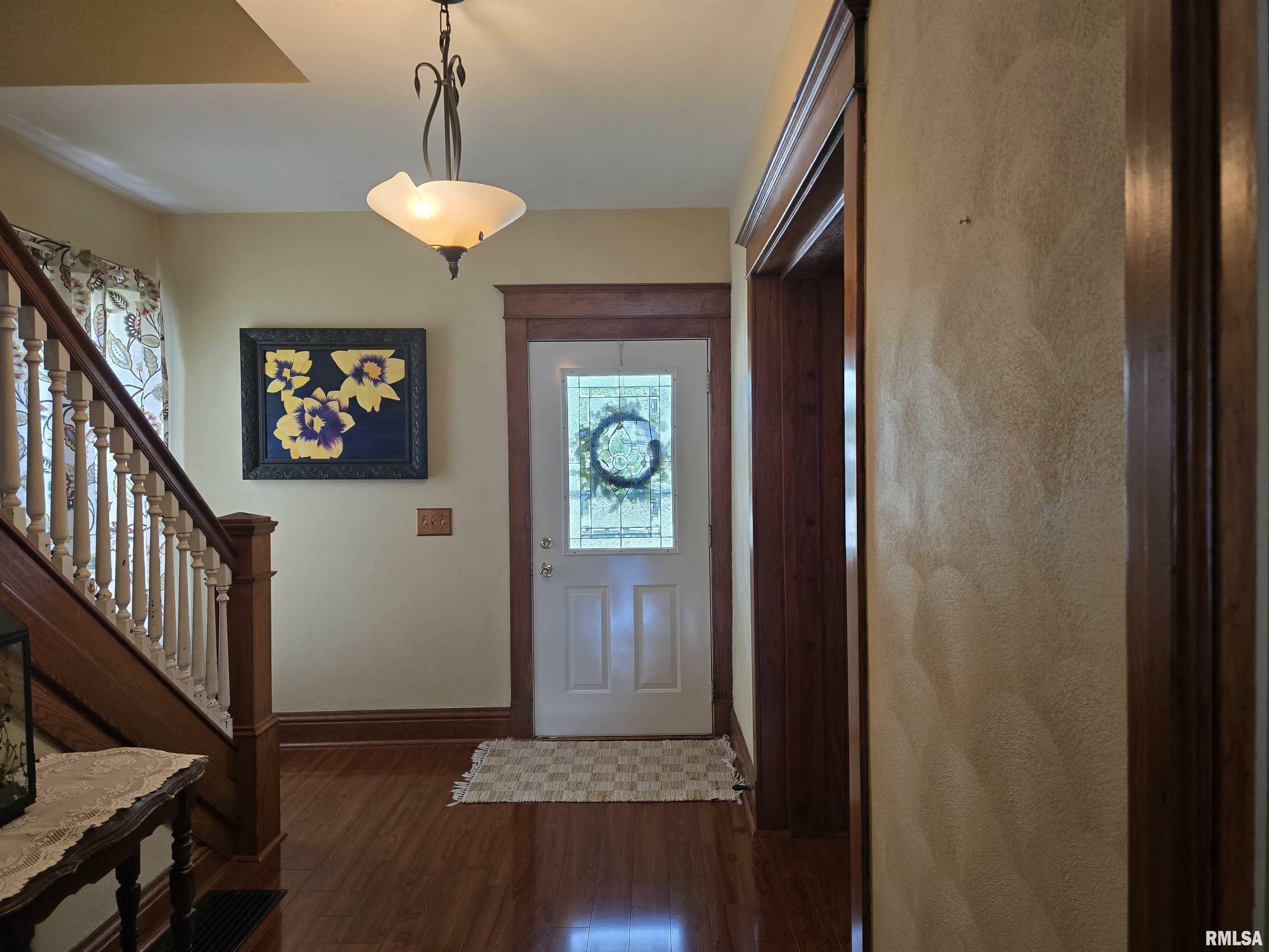Property Photo: 133 W Birch Street IL 61520