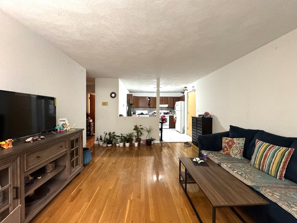 Property Photo: 6 McLean Pl 5 MA 02140