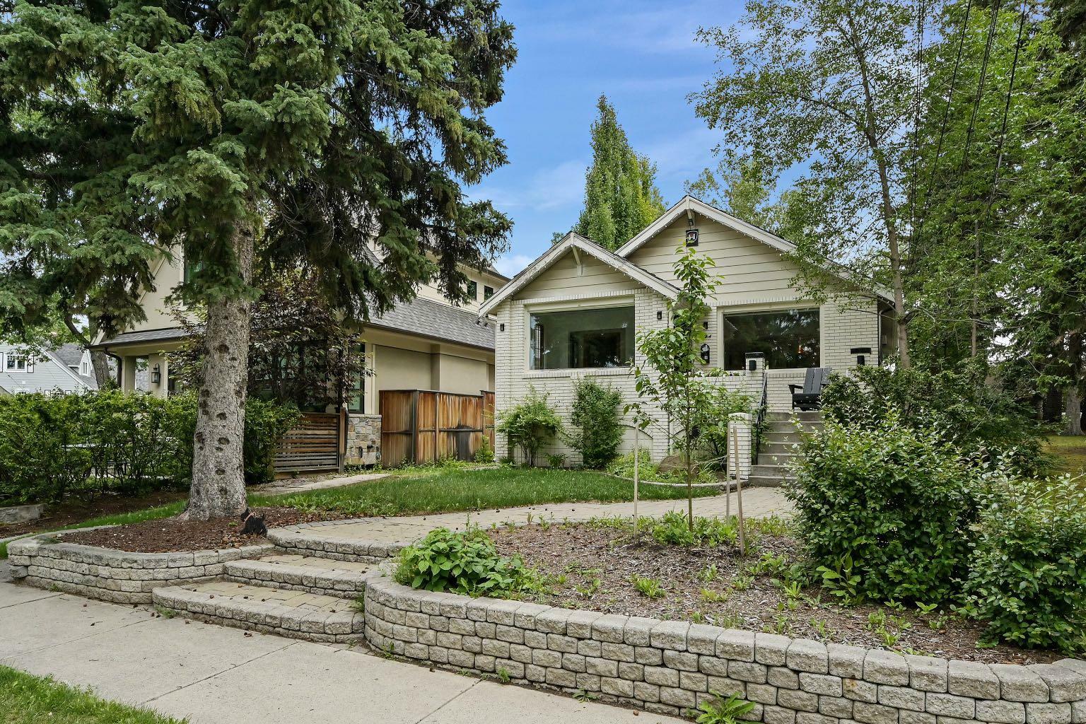 Property Photo: 924 7A Street NW AB T2M 3H2