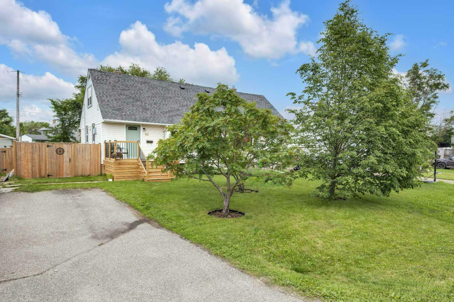 Property Photo: 161 Tamarac Boulevard AB T4S 1V6