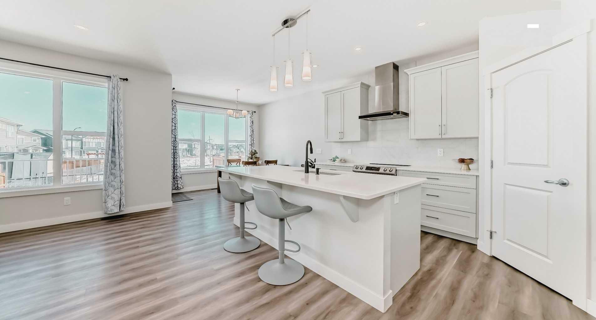 Property Photo: 153 Carringsby Way NW AB T3P 1T5