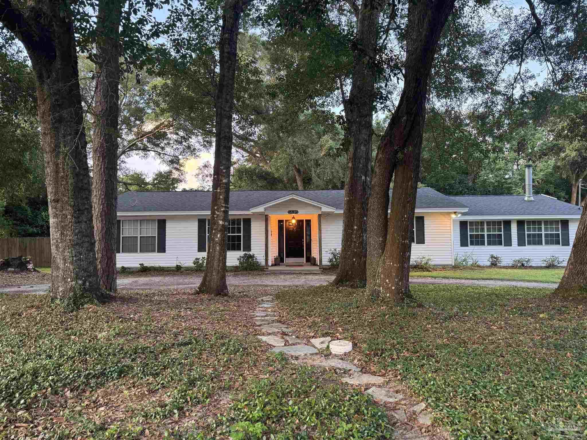 Property Photo:  219 Greenridge Dr  FL 32514 