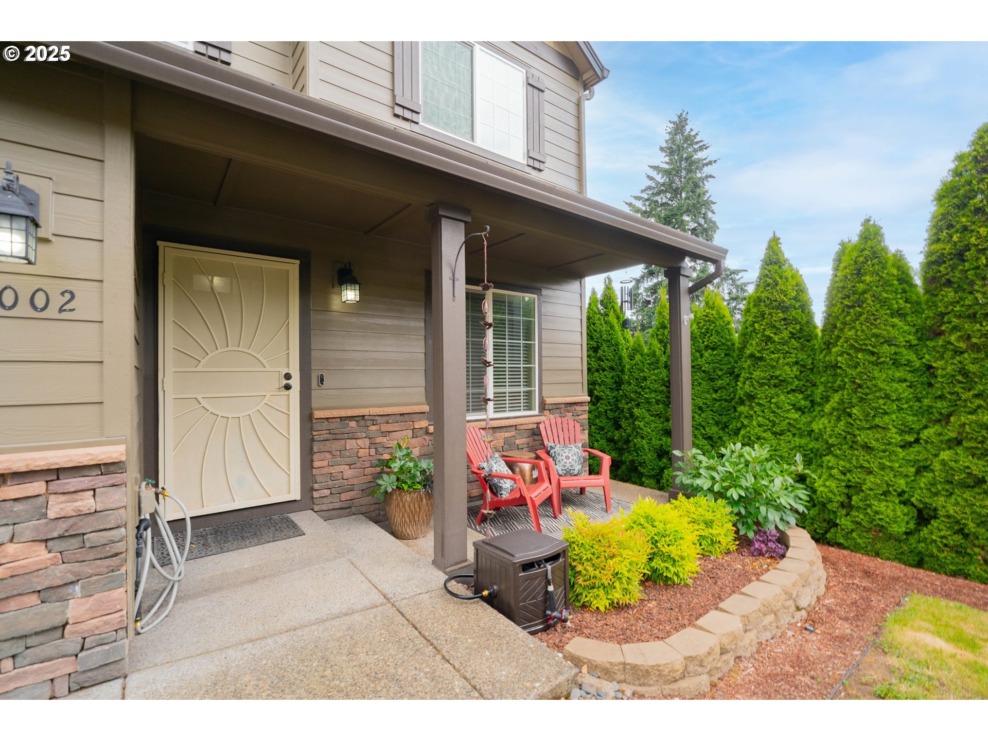 Property Photo:  5002 NE 41st Ct  WA 98661 