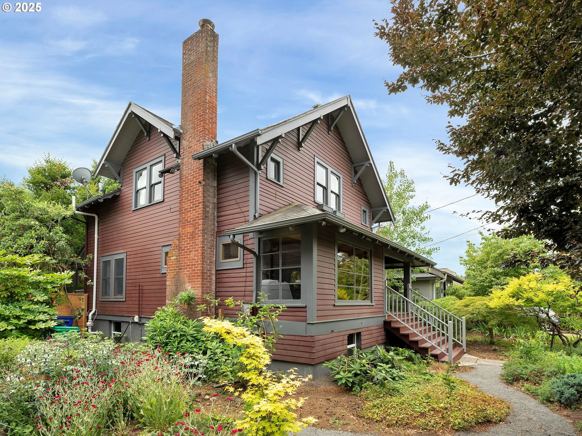 Property Photo: 6222 NE Clackamas St OR 97213