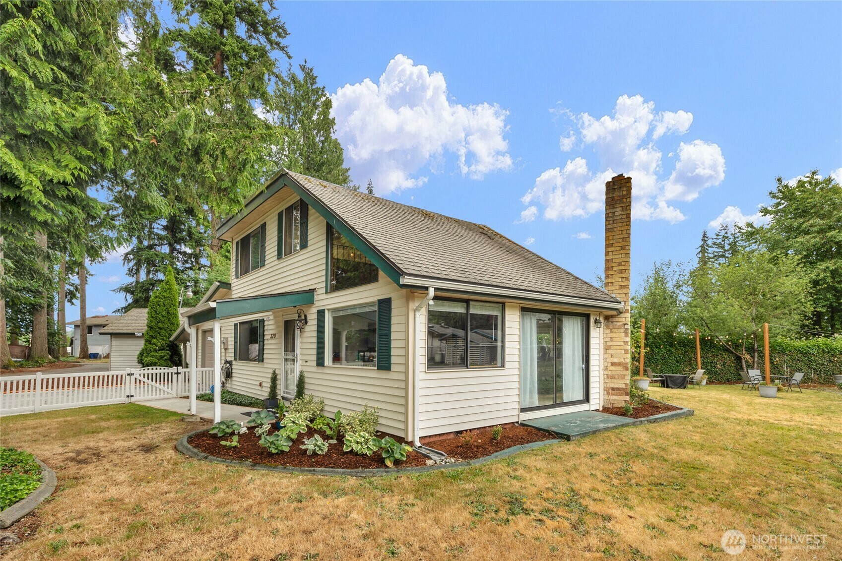 Property Photo:  320 W Marion Street  WA 98223 