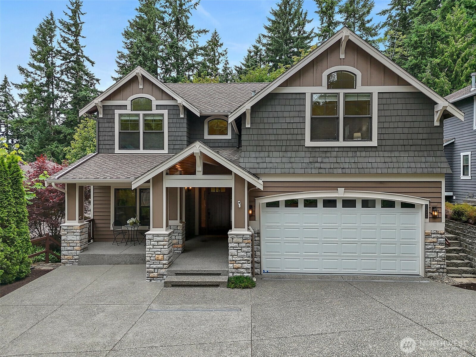 Property Photo: 12924 NE 87th Street WA 98033