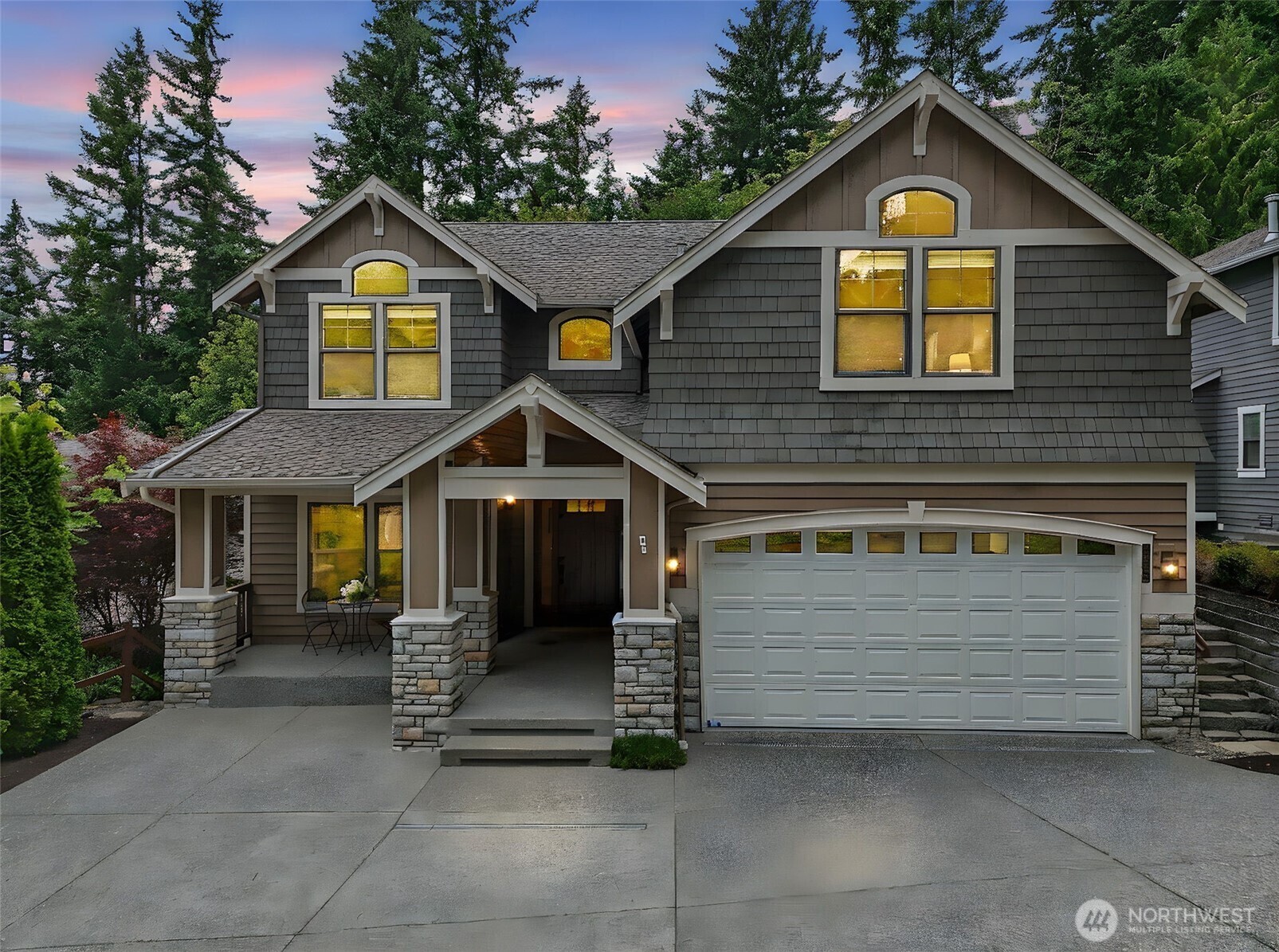 Property Photo: 12924 NE 87th Street WA 98033