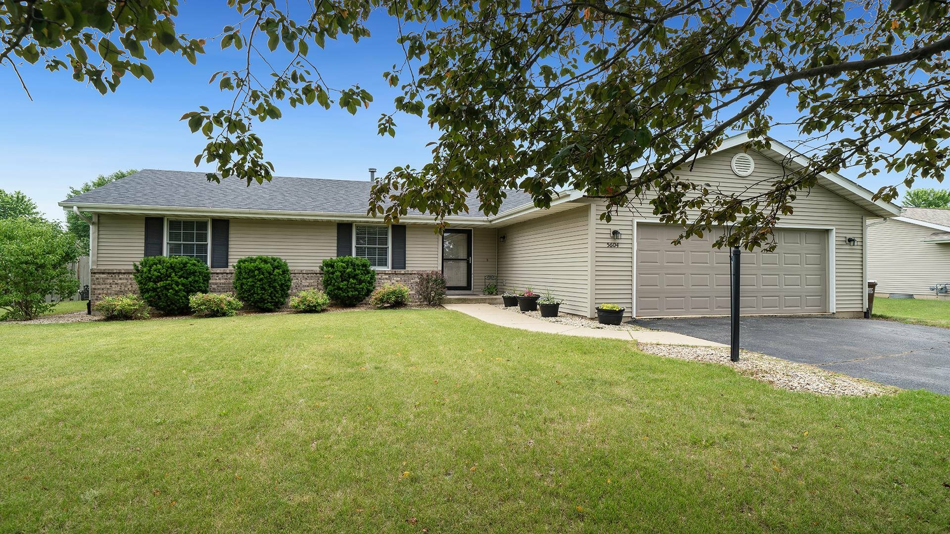 Property Photo: 5604 Longest Drive IL 61080
