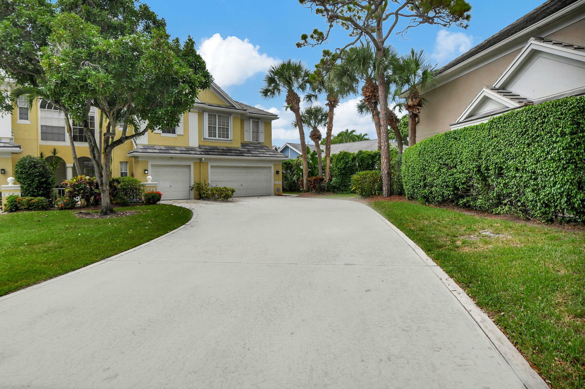 Property Photo:  5469 Grand Park Place  FL 33486 