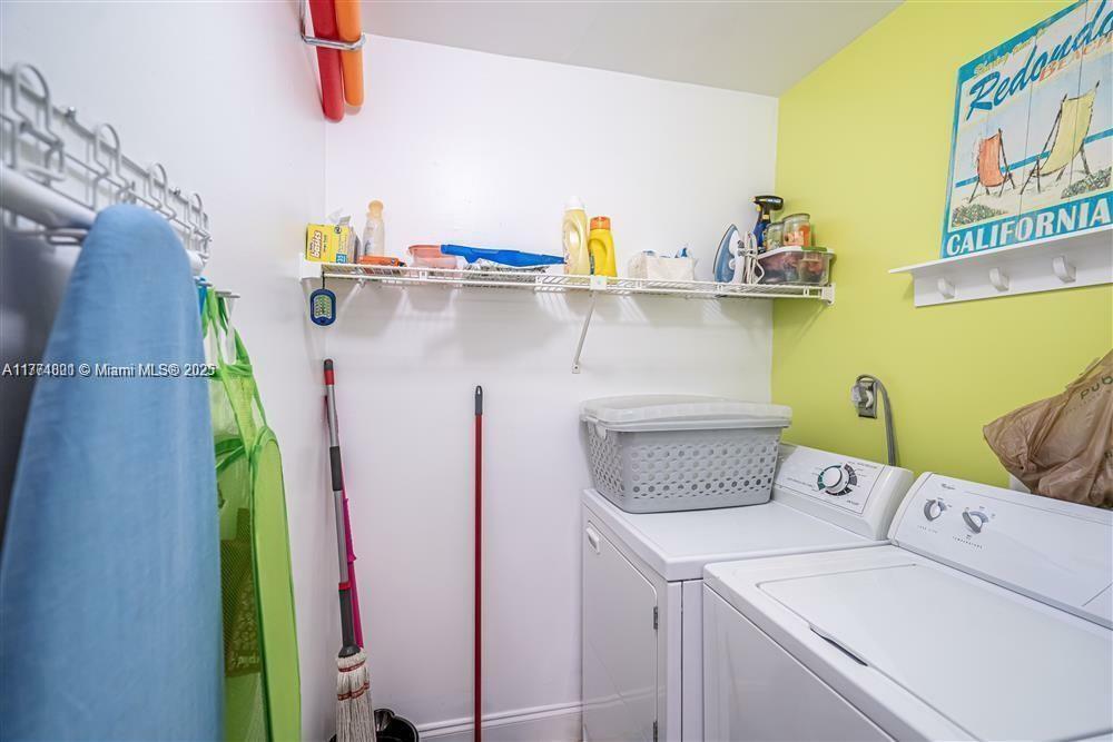 Property Photo: 1245 SW 46th Avenue 1215 FL 33069