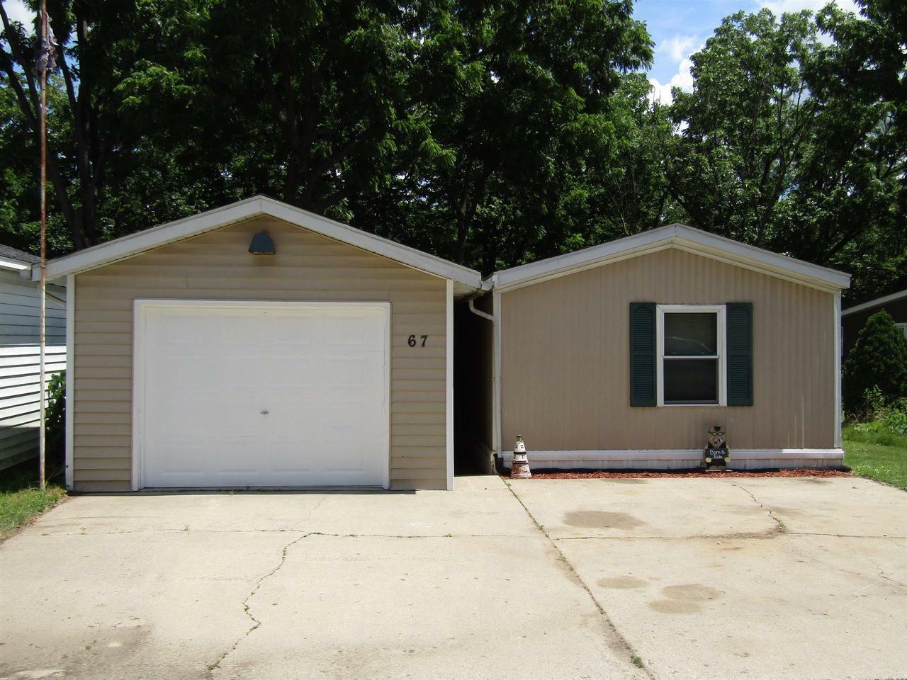 Property Photo: 67 Falling Creek Circle 67 WI 53548