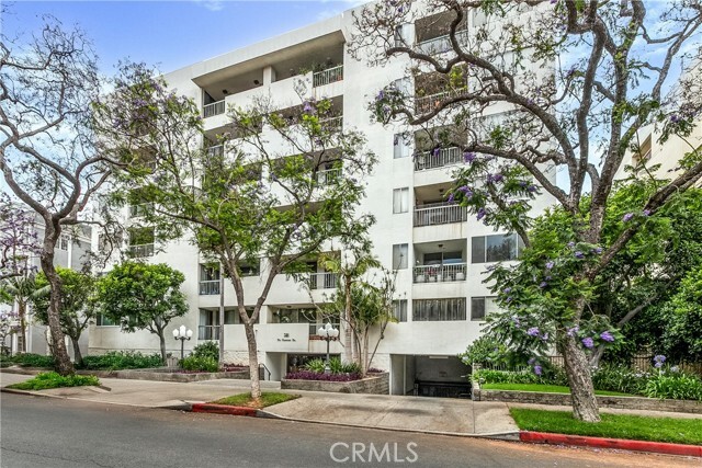 321 N Oakhurst Drive 306  Beverly Hills CA 90210 photo