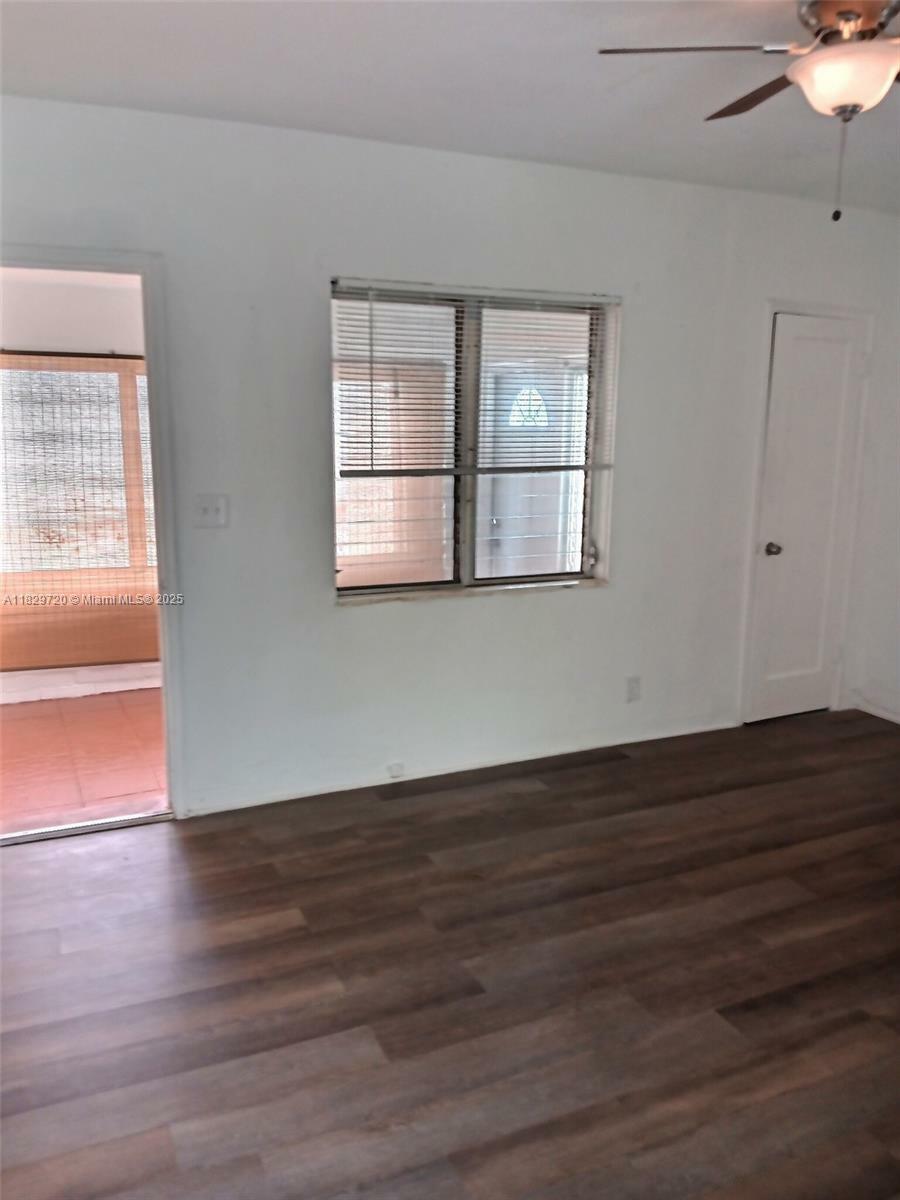 Property Photo: 1914 Adams St 4 FL 33020