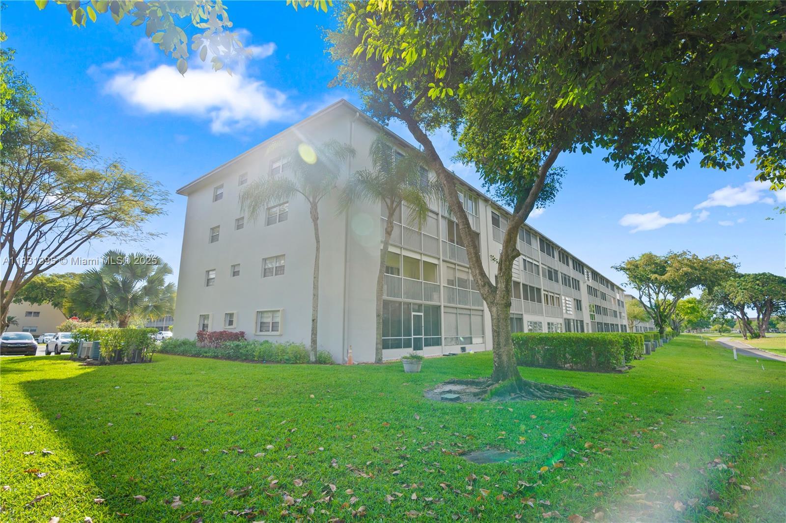 Property Photo: 300 SW 134th Way 413E FL 33027