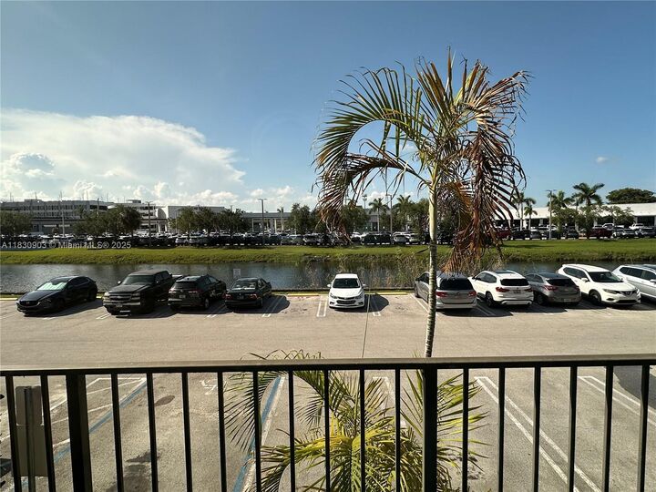 Property Photo: 6707 N Kendall Dr 113 FL 33156