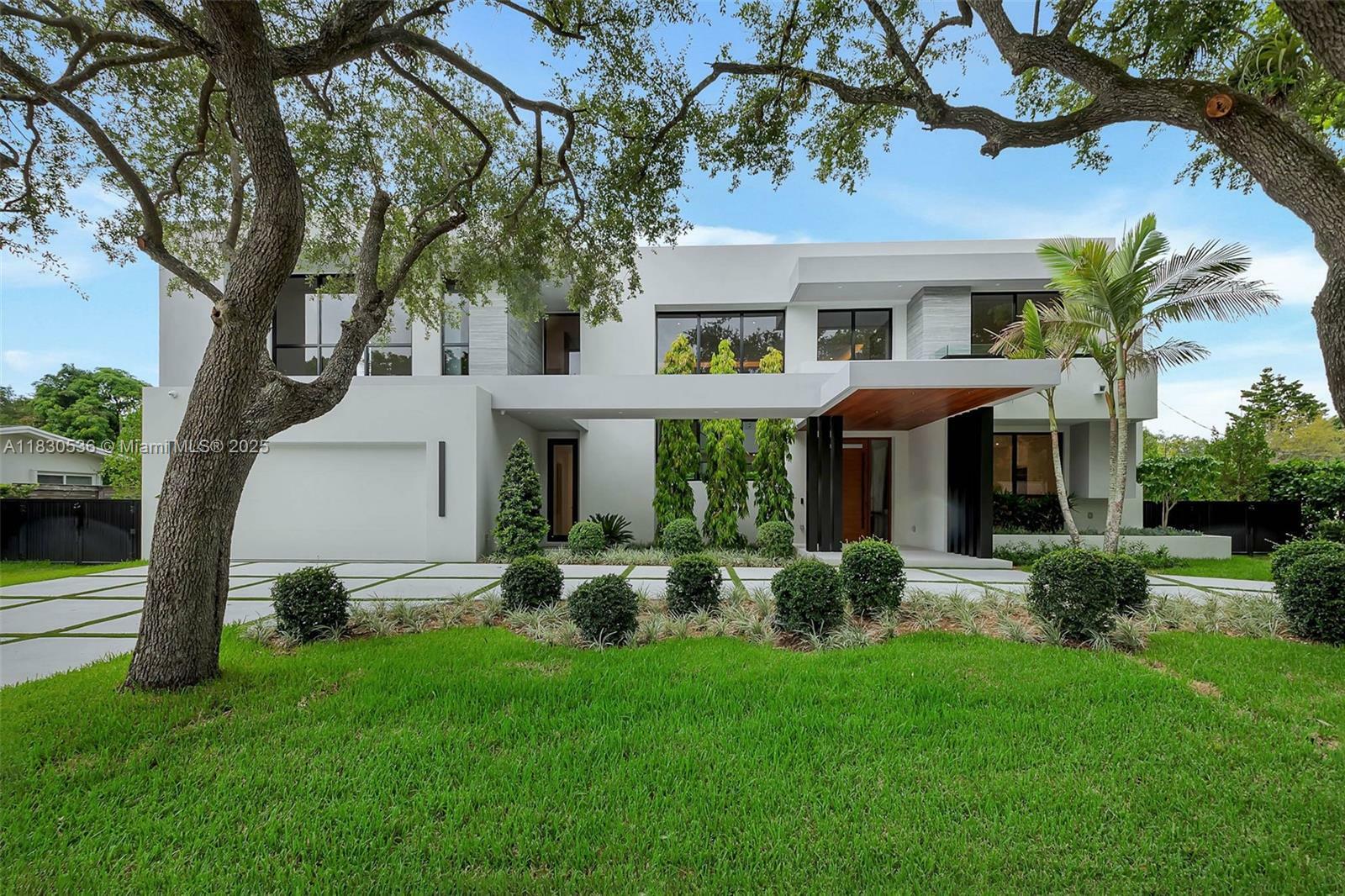 13075 SW 82nd Ct  Pinecrest FL 33156 photo
