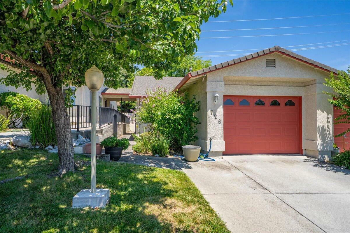 726 Stonebriar Trail  Redding CA 96003 photo