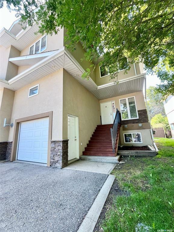 211 20th Street W 4  Prince Albert SK S6V 4G5 photo