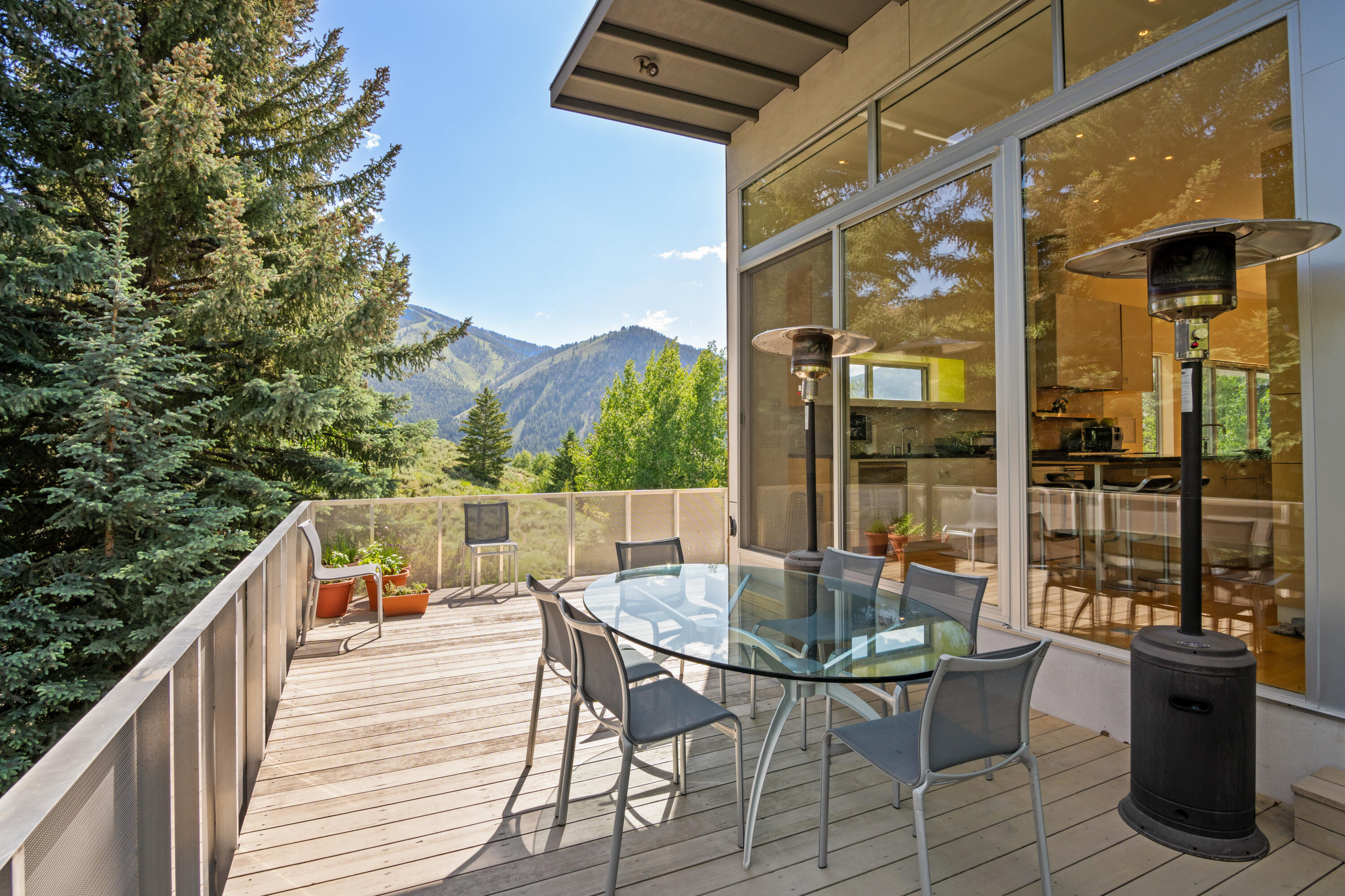 Property Photo: 260 Spur Lane ID 83353