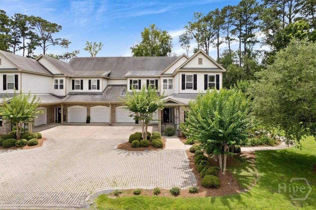 Property Photo:  2604 River Oaks Drive 2604  GA 31324 