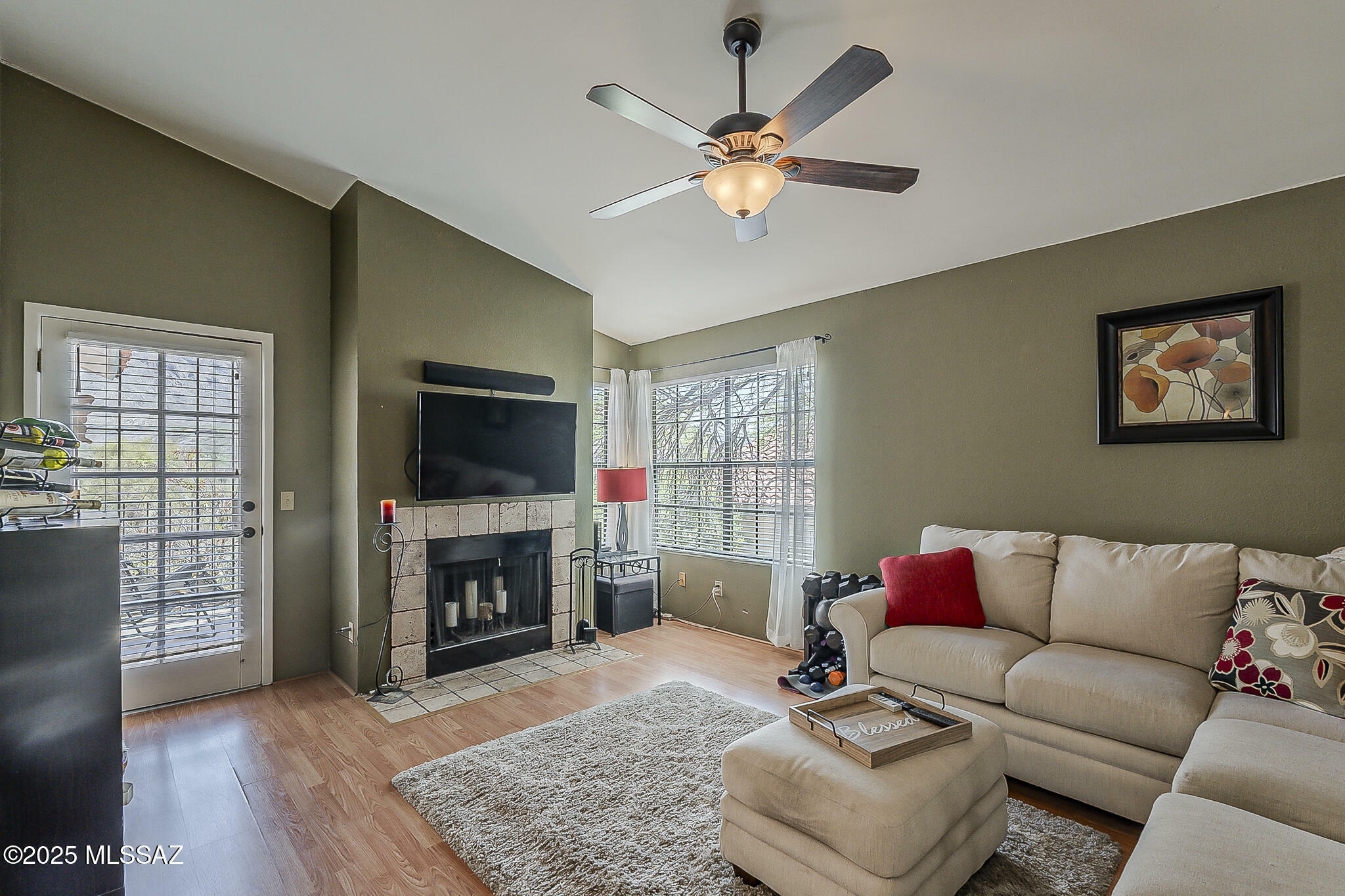 Property Photo:  6490 N Tierra De Las Catalinas 94  AZ 85718 