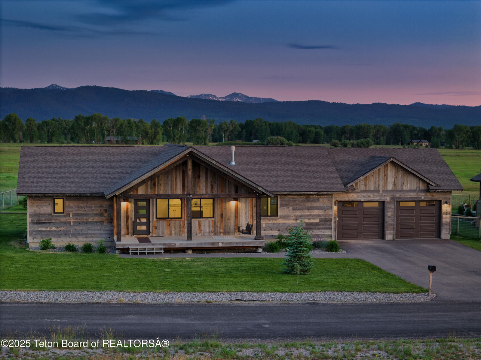 Property Photo: 1714 River Meadows Drive ID 83455
