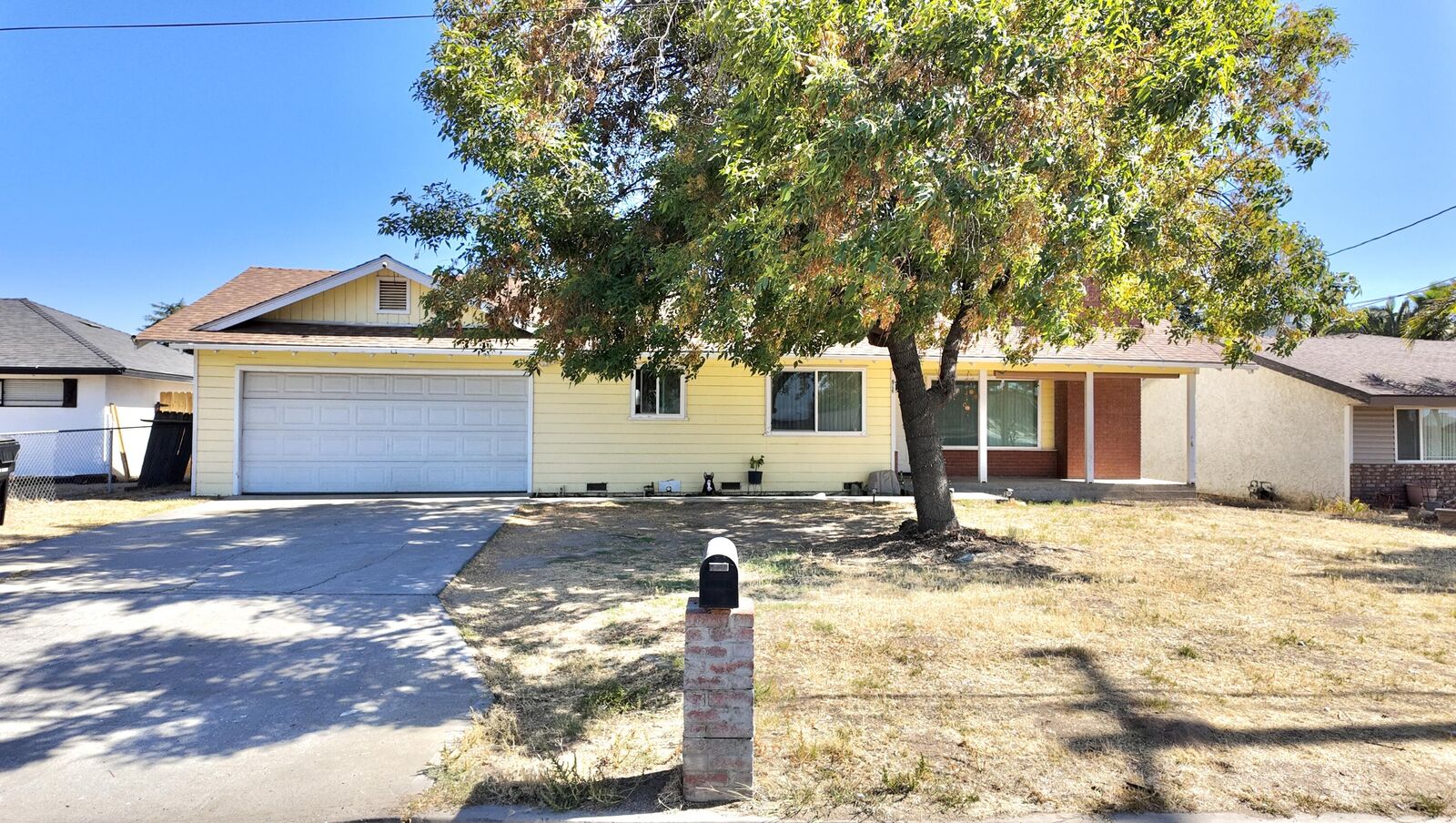 Property Photo:  793 Pioneer Avenue  CA 93257 