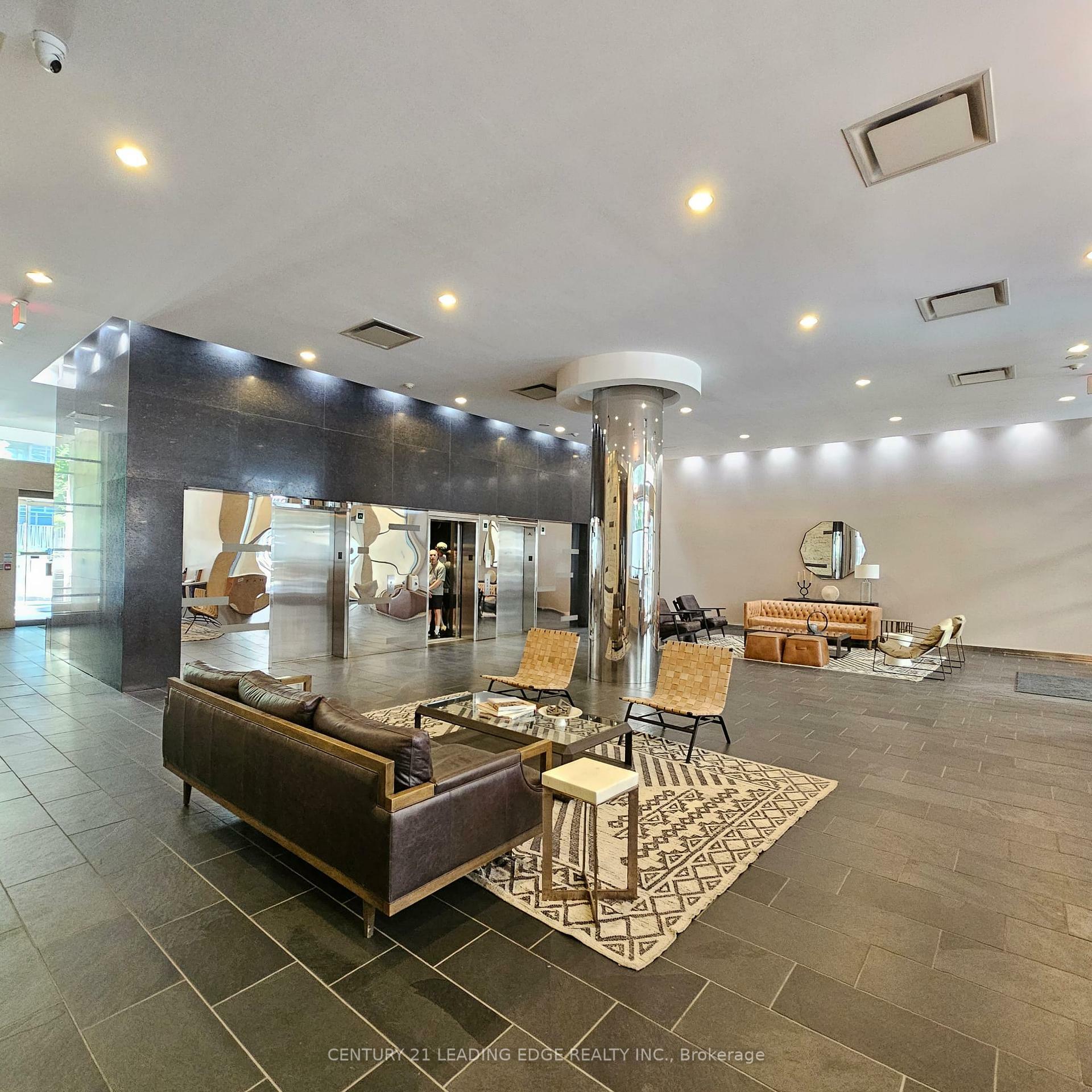 Property Photo:  59 East Liberty Street 1206  ON M6K 3R1 