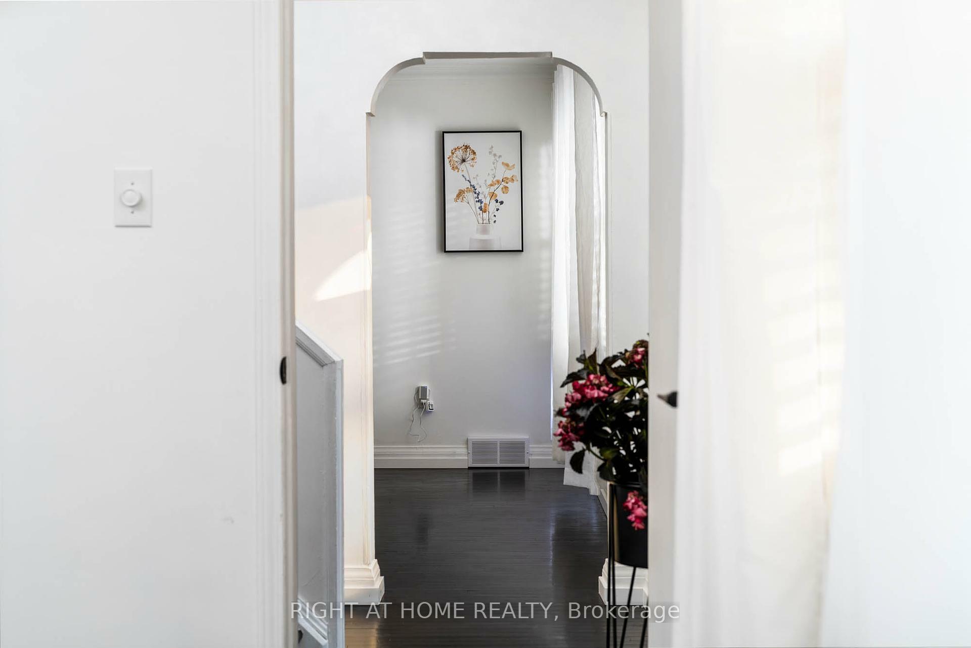 Property Photo: 105 Glenridge Avenue ON L2R 4X5