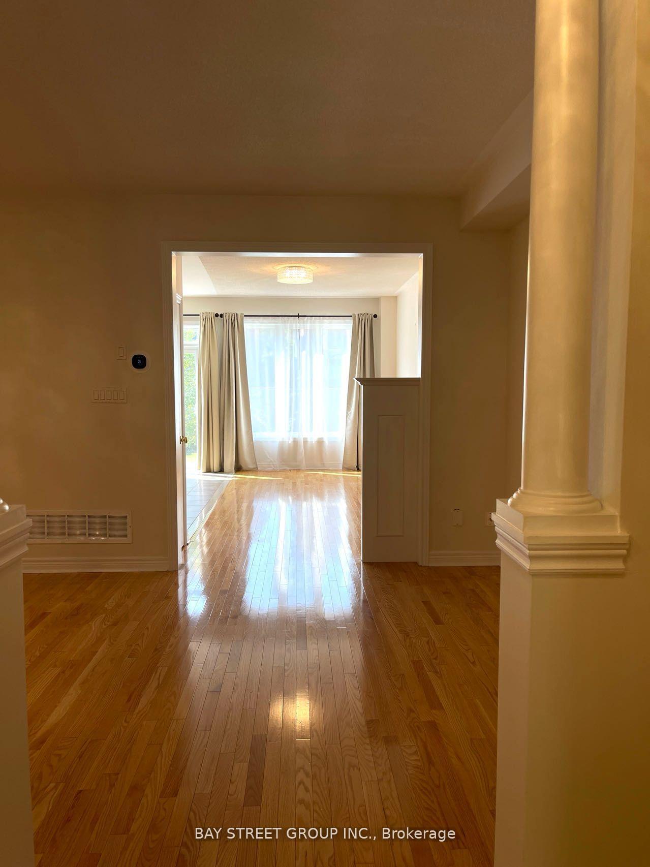 Property Photo:  8 Carrier Crescent  ON L6A 0T9 