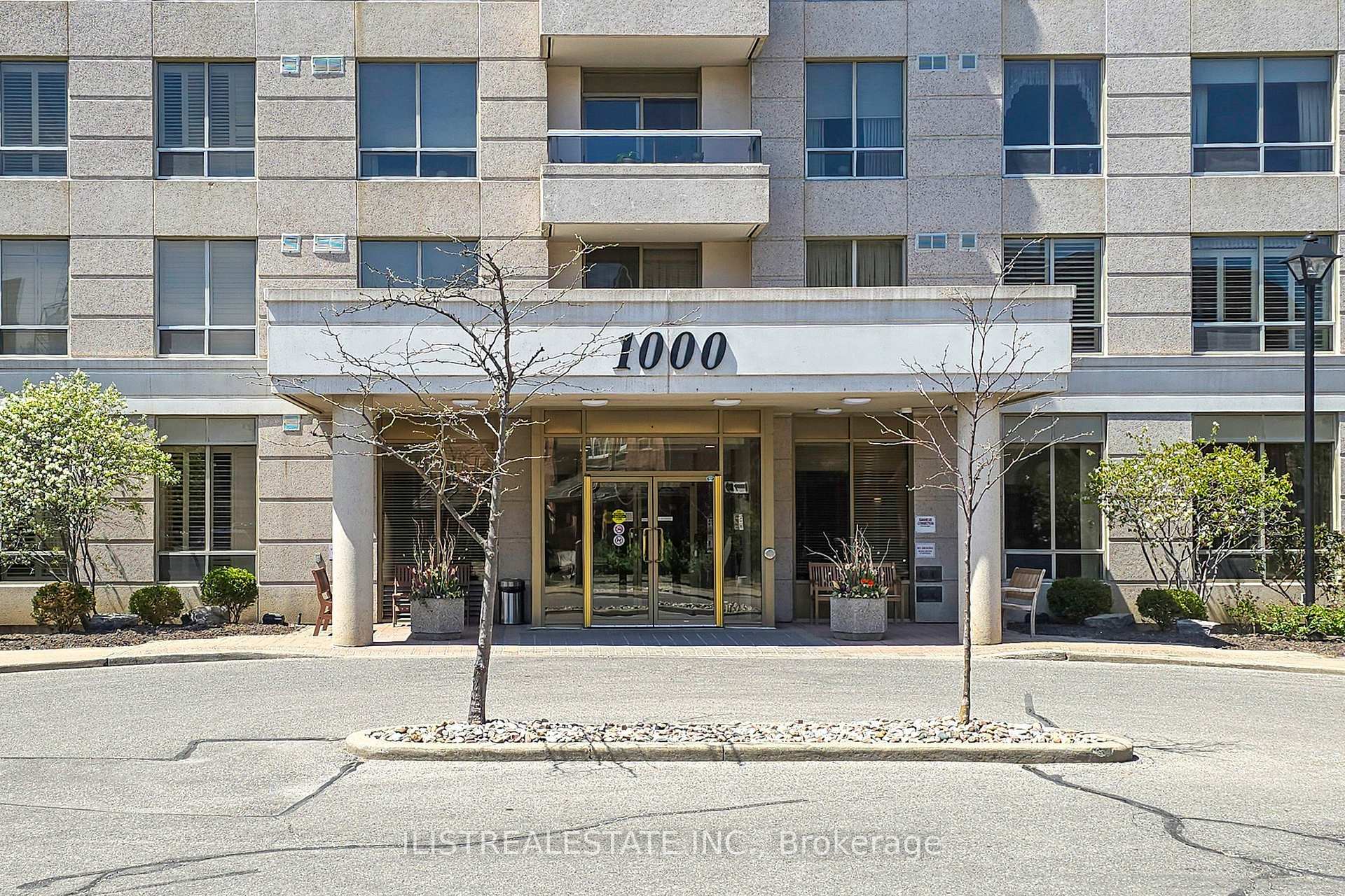 Property Photo:  1000 The Esplanade N/A N 1216  ON L1V 6V4 