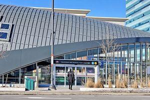 Photo de la propriété:  1000 Portage Parkway 4010  ON L4K 0L1 