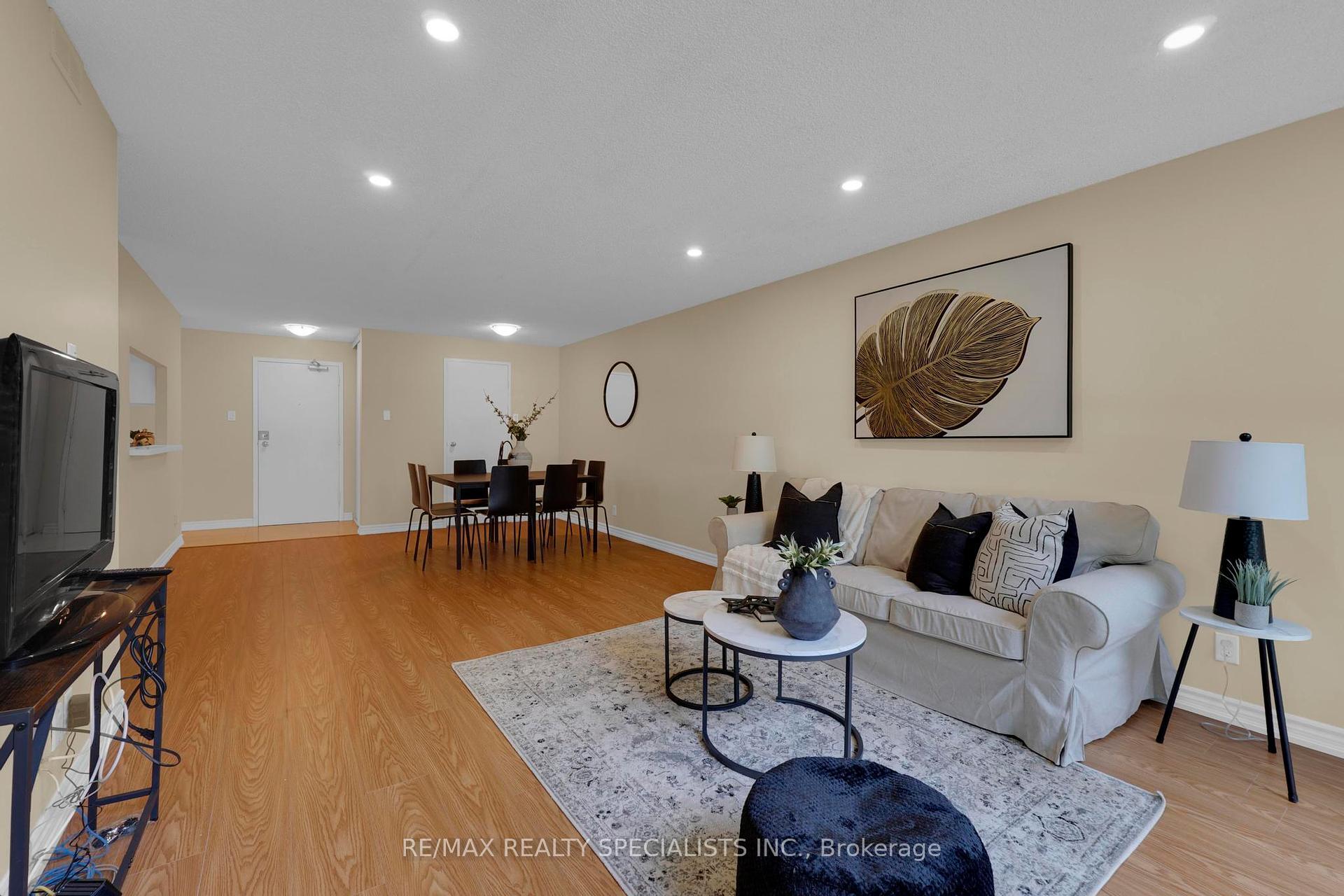 Property Photo: 35 Trailwood Drive 113 ON L4Z 3L6