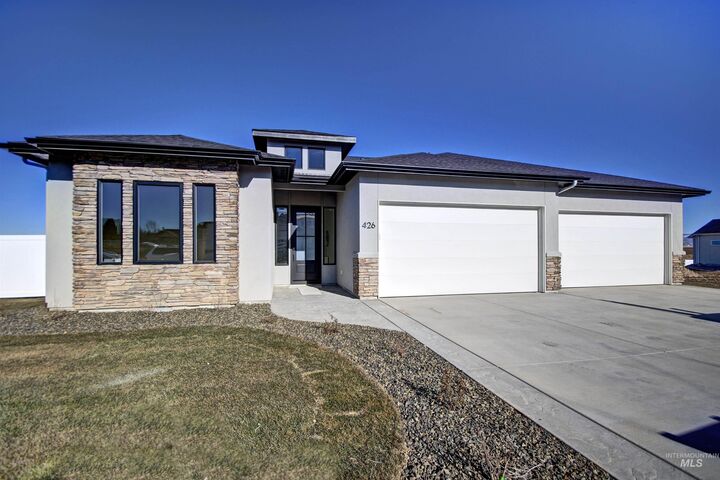 Property Photo: 426 E Jarvis St ID 83642